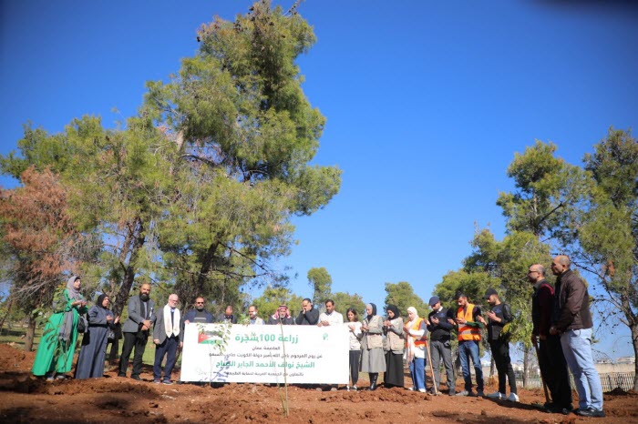  مجموعات شعبية أردنية تغرس 100 شجرة حداداً على أمير البلاد الراحل